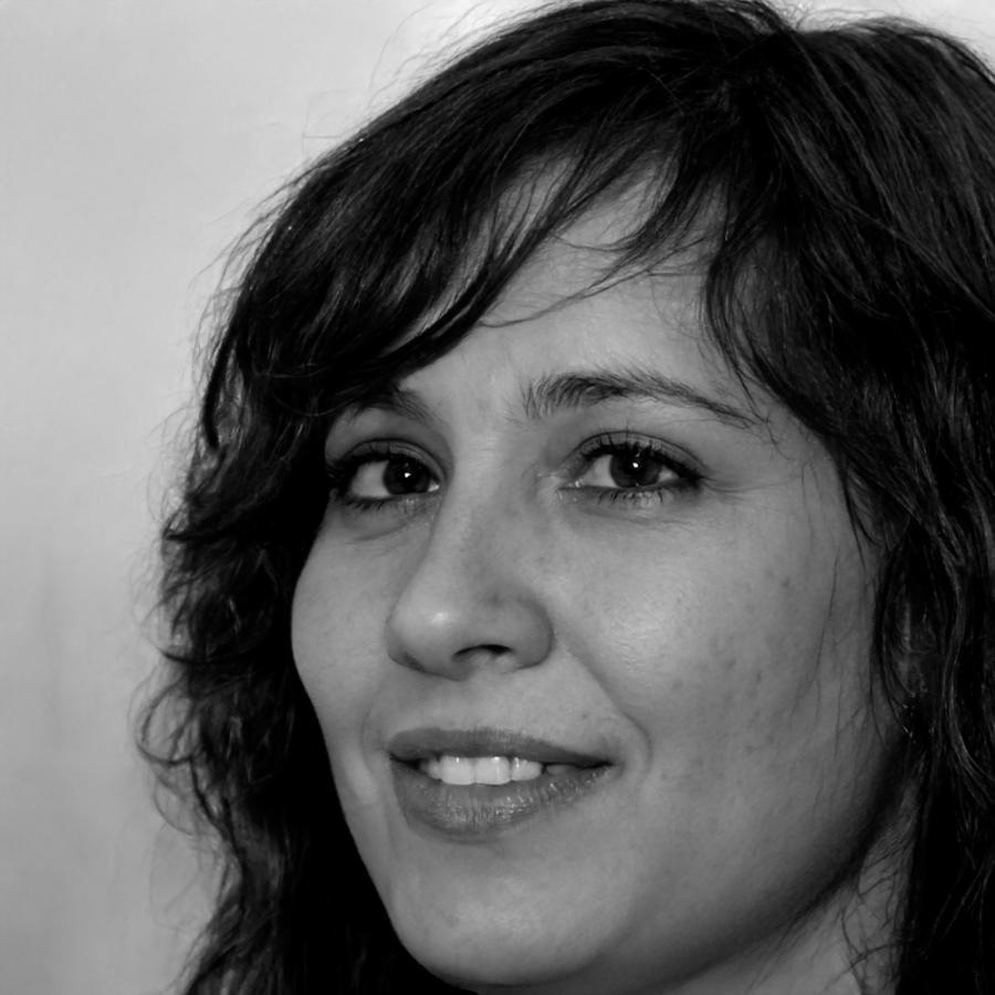 Dr. Sarah Zimmermann - Expertin für Finanzplanung und Unternehmenskommunikation